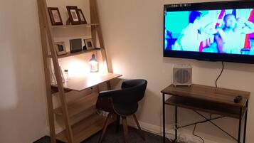 Apartment | 1 bedroom, iron/ironing board, free WiFi, bed sheets