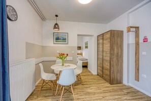 Familiestudio (Apartments Jantar Studio 2) | Spiseområde
