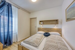 Family Studio (Apartments Jantar Studio 2) | Free WiFi, bed sheets