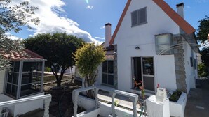 Unclassified image, 4 of 36, button - Raiano C4 Bed, Hostel Idanha, Idanha-a-nova (Idanha a Nova)