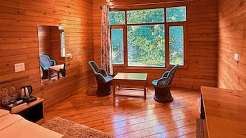 Deluxe Room | 1 bedroom, free WiFi