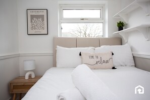 3 chambres, fer et planche à repasser, accès au Wi-Fi (inclus)