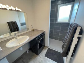 Håndklæder, Sæbe, Toiletpapir