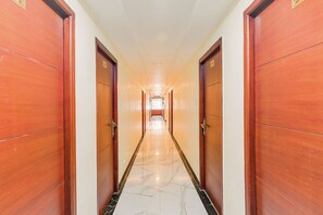 Lobby - OYO Meenaachi Inn (Chennai)
