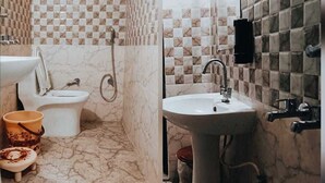 Unclassified image, 5 of 8, button - OYO Home Shri Laxmi Homestay (Faizabad)