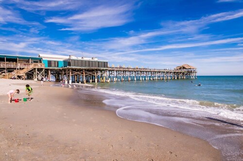 Cocoa Beach Club-Beachfront Condo