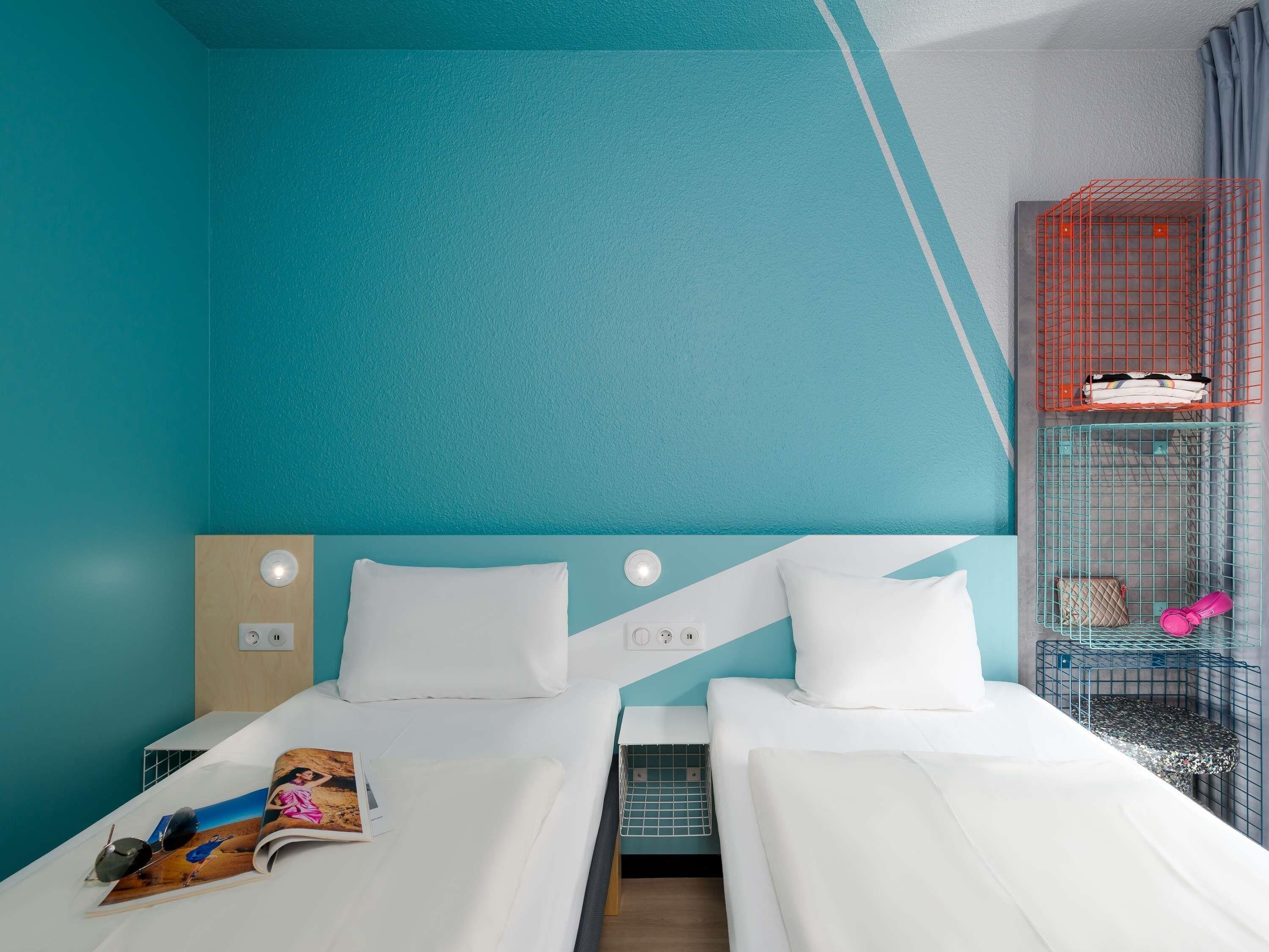 Small Twin Room, Private Bathroom (Clever Layout) | Hypo-allergenic bedding, desk, laptop workspace, free WiFi