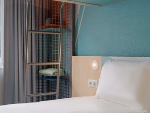 Small Double Room, Private Bathroom (Clever Layout) | Hypo-allergenic bedding, desk, laptop workspace, free WiFi
