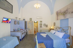 Villa estándar, varias habitaciones, 2 baños (Masseria Le Palmentelle Pool And) | 3 habitaciones, wifi gratis y ropa de cama 