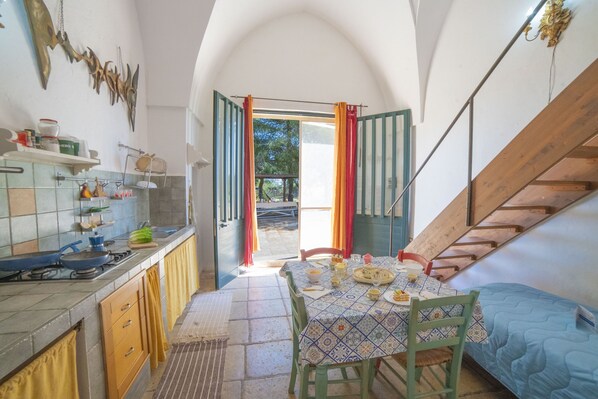 Standard-Villa, Mehrere Schlafzimmer, 2 Bäder (Masseria Le Palmentelle Pool And) | Speisen