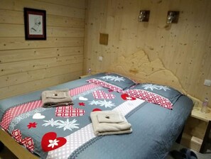 1 camera, Wi-Fi, lenzuola