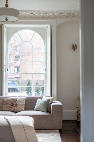 Modern & Stylish House in Deptford