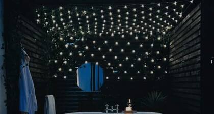 Luxury village cottage; outdoor tub; country views