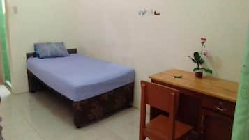 Economy Double Room | Free WiFi, bed sheets