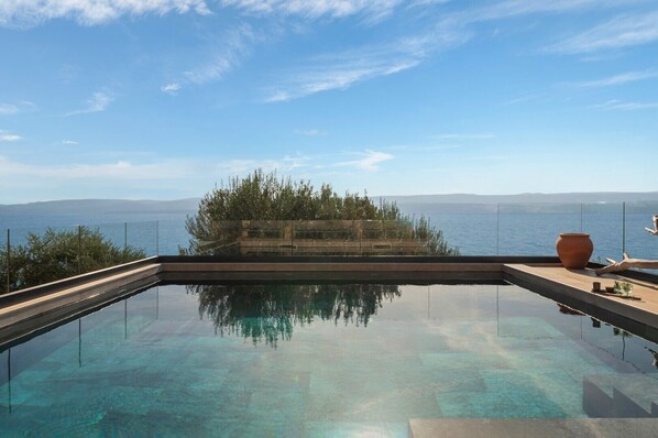 A heated pool - Luxury Villa SALT / STONE heated pool, family, seaview, sauna (Mimice)