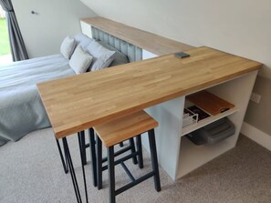 1 Schlafzimmer, Schreibtisch, Bügeleisen/Bügelbrett, WLAN