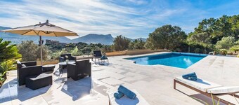 Finca Andratx con Total Privacidad y Piscina