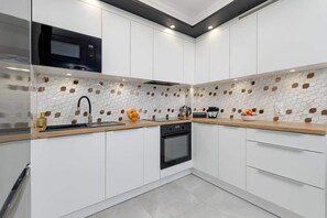 Fridge, microwave, oven, stovetop - Jasna 9 | Prestigious Apartment | Near the beach (Miedzywodzie)