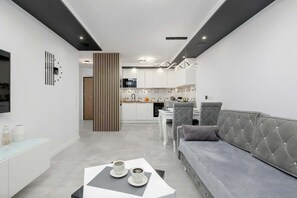 TV - Jasna 9 | Prestigious Apartment | Near the beach (Miedzywodzie)