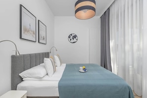 1 chambre, fer et planche à repasser, lit de bébé portatif, Wi-Fi