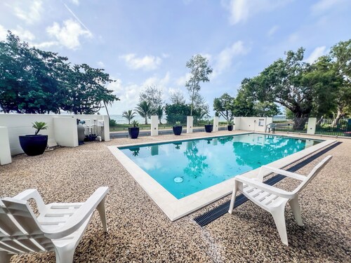 La Riviera One Coastal Lifestyle Three Bedroom