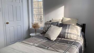 3 bedrooms, WiFi, bed sheets