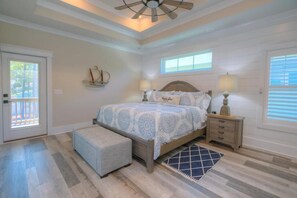 3 bedrooms, iron/ironing board, free WiFi, bed sheets - Experience a serene getaway at The Chill Switch in Oak Island, perfect for families! (Oak Island)