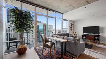 Smart TV, fireplace, offices