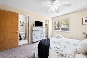 3 dormitoris, planxa i posts de planxar, wifi gratuïta i roba de llit 