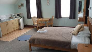 Desk, free WiFi, bed sheets