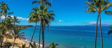 Am Strand, Liegestühle, Strandtücher