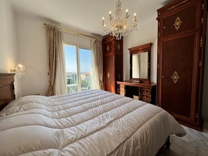 4 Schlafzimmer, Bügeleisen/Bügelbrett, WLAN, Bettwäsche