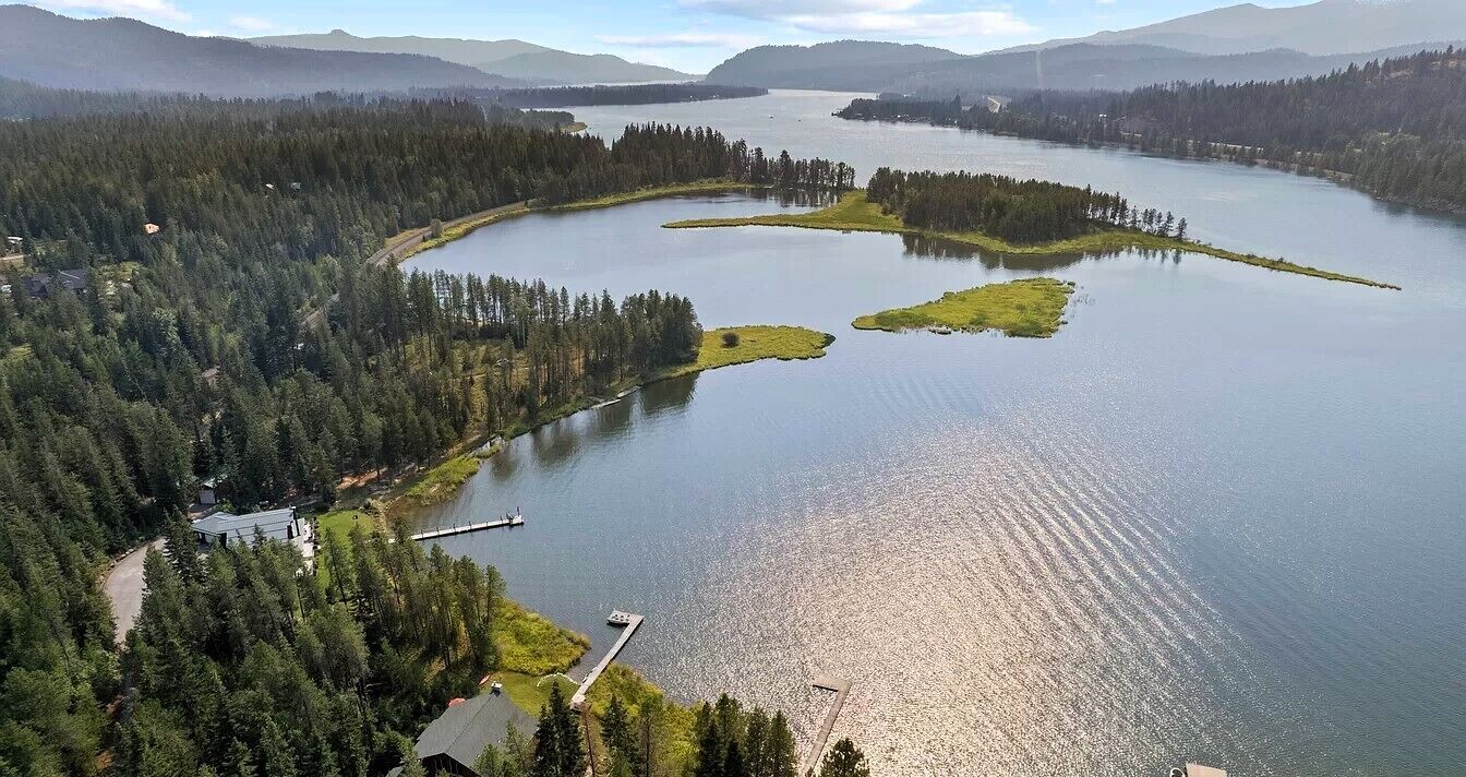 Sandy Bottom Sagle | Lakefront | Sleeps 8