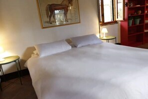 1 bedroom, WiFi, bed sheets - Campigallino, house surrounded by nature. (Toscana)