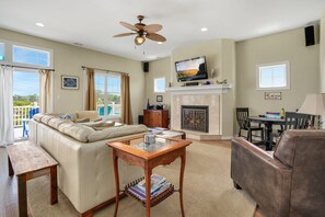 Fireplace, DVD player, table football, ping pong - "Tranquil Tides"-4BR, 3BA, beautiful home with private beach access! (Cape Charles)