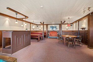 Villa | Dining