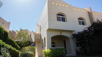 Villa | Bahagian luar