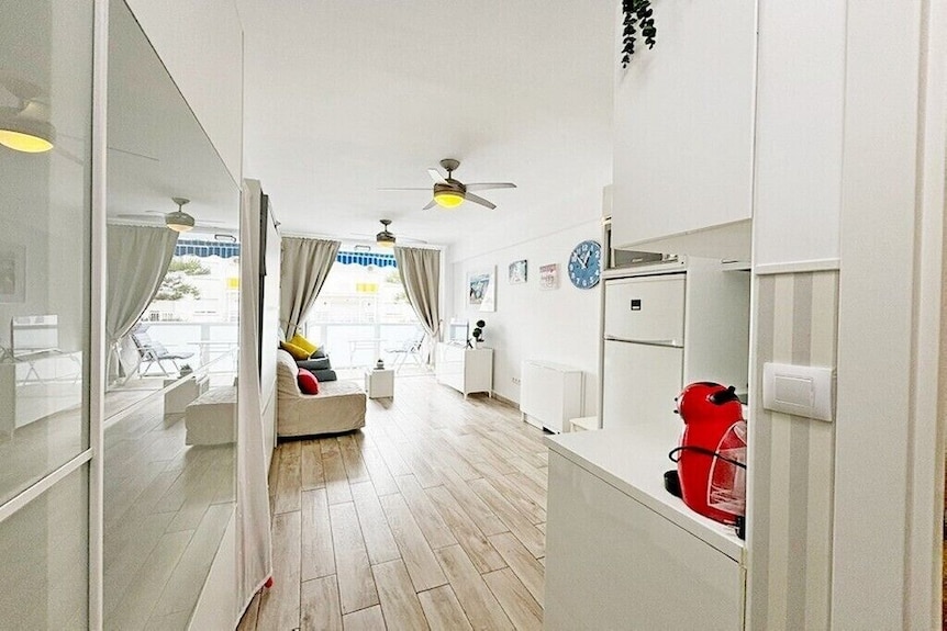 The Butterfly Studio, Nerja Center, Perfect For 1 Person In Winter Time! - Nerja