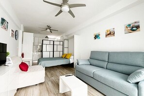 Bügeleisen/Bügelbrett, kostenloses WLAN, Bettwäsche