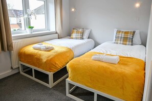 2 sovrum, skrivbord, wi-fi och sängkläder