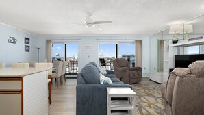 TV - Sunchaser 407 - 2br/2baths at 36th St, steps to beach, elevator &2 car parking (Ocean City)