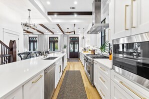 Fridge, microwave, oven, dishwasher - Abba Cottage|Private Community Beach Access|Next to Coquina Pool (Rosemary Beach)