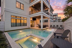 Beheizter Pool