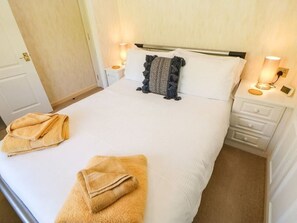 2 bedrooms, desk, iron/ironing board, free WiFi