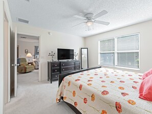 2 bedrooms, iron/ironing board, Internet, bed sheets - Cozy 2/2 Ranch near The Villages—Your Perfect Retreat! (The Villages)