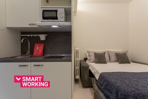 1 bedroom, free WiFi, bed sheets