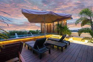 Terrace/patio - Stunning 2BR with Plunge Pool - Rooftop Sea Views (Playa del Carmen)