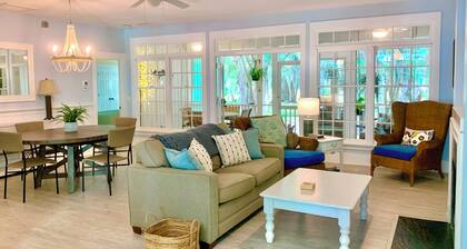 Melrose Oasis cottage by the Sea