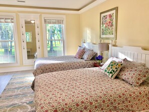 2 bedrooms, iron/ironing board, free WiFi, bed sheets - Melrose Oasis cottage by the Sea (Daufuskie Island)