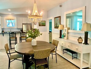 Dining - Melrose Oasis cottage by the Sea (Daufuskie Island)